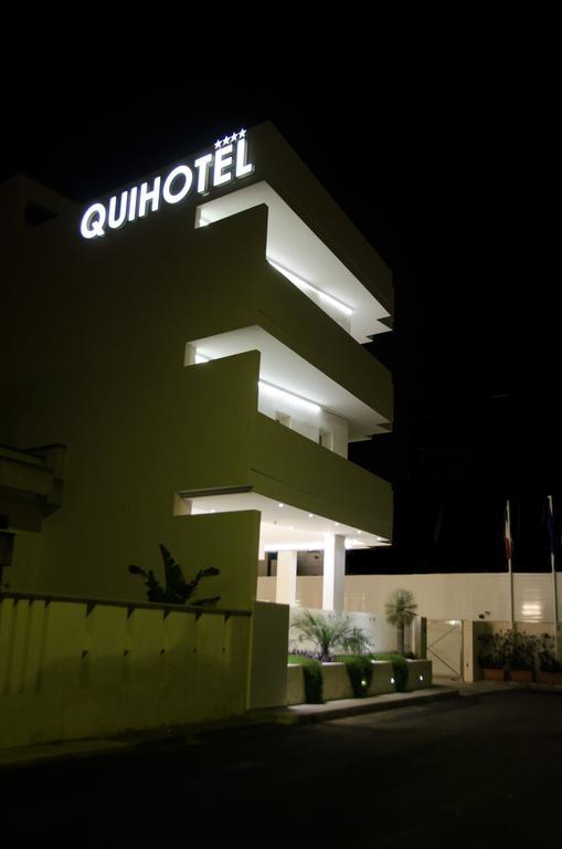 Quihotel Porto Cesareo Bagian luar foto