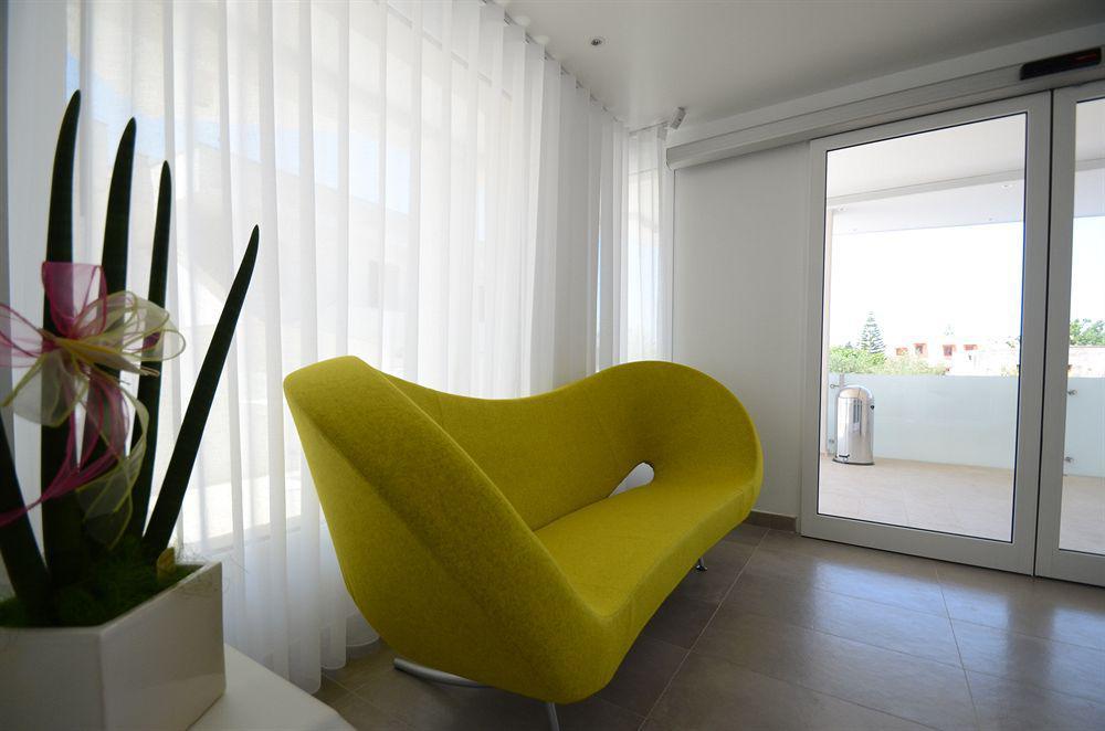 Quihotel Porto Cesareo Bagian luar foto